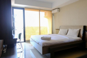 Homey Studio Room at 6th Floor Beverly Dago Apartment By Travelio